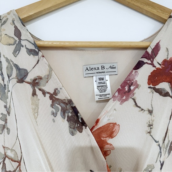 Alexa B Nites Floral Sleeveless Dress size 18W - Picture 5 of 9